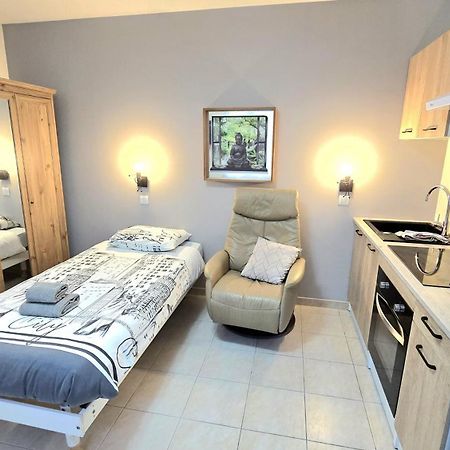Residences Les Sansonnets "Appartements & Studios" Jonzac Exterior foto